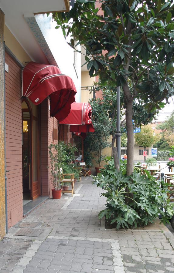 Hotel Pescetto Albenga Luaran gambar