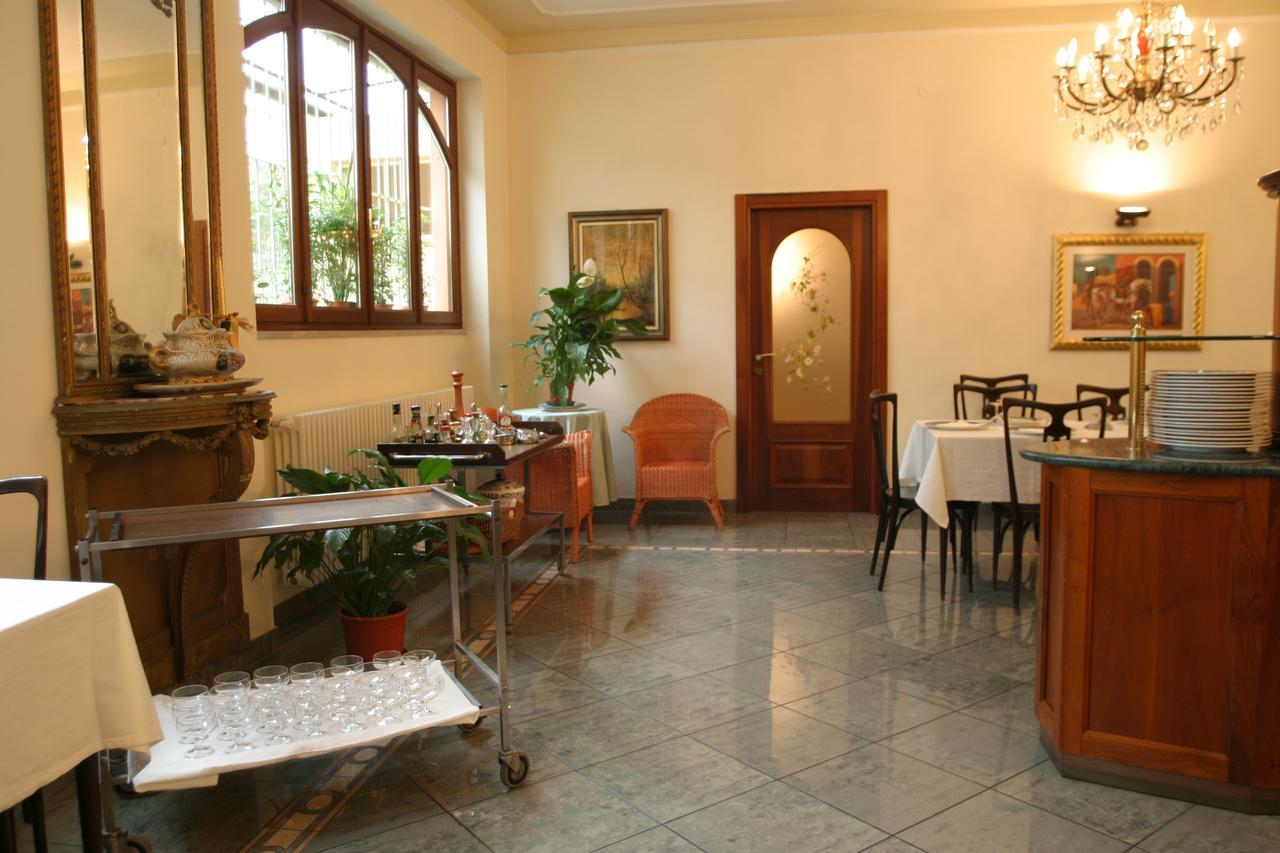 Hotel Pescetto Albenga Luaran gambar