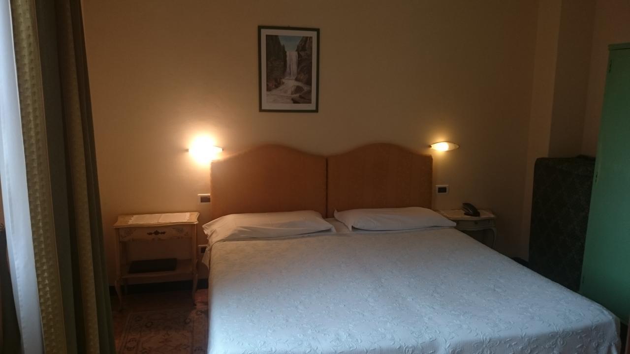 Hotel Pescetto Albenga Luaran gambar
