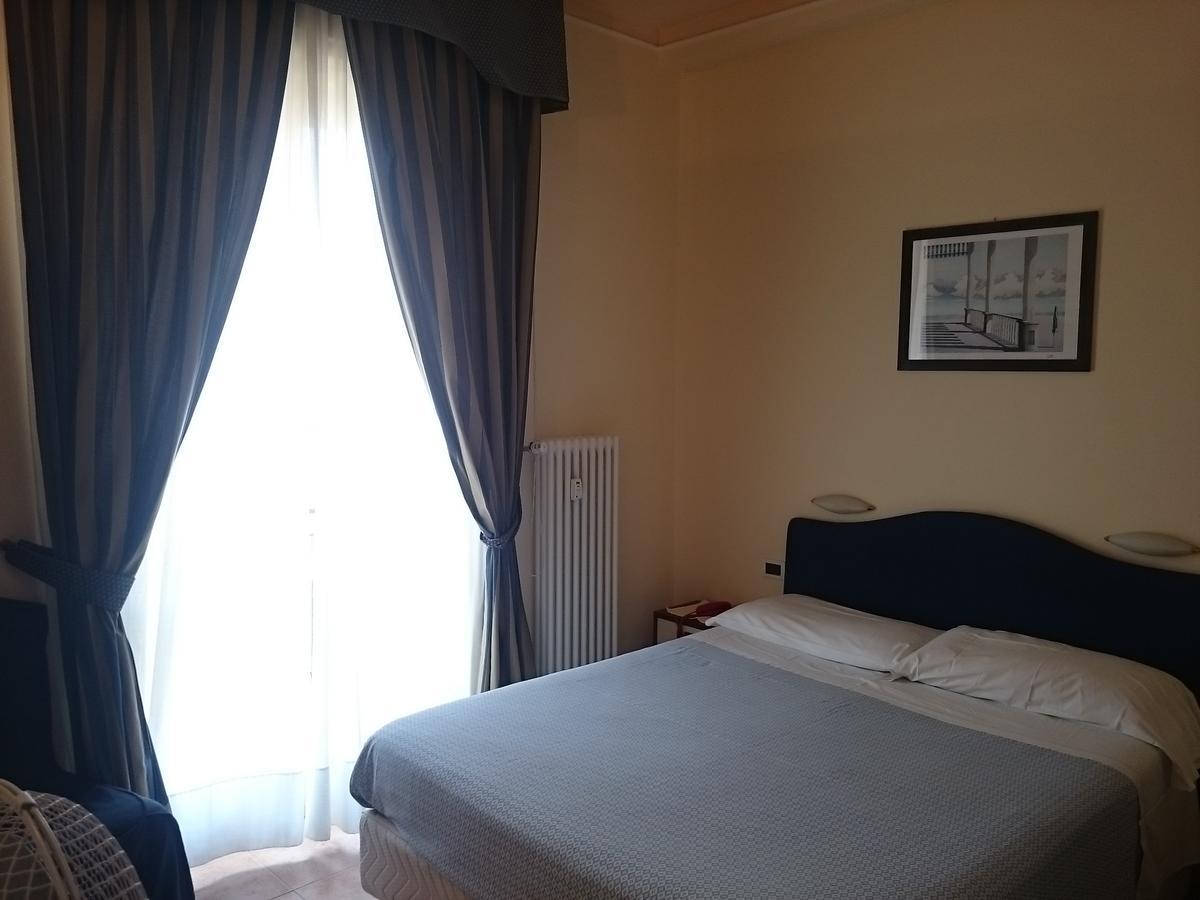 Hotel Pescetto Albenga Luaran gambar